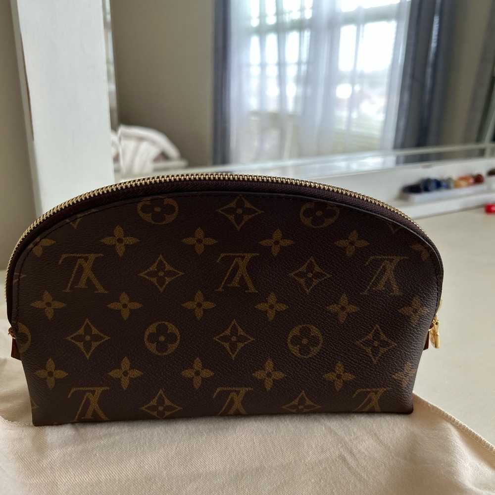 Louis Vuitton cosmetic case